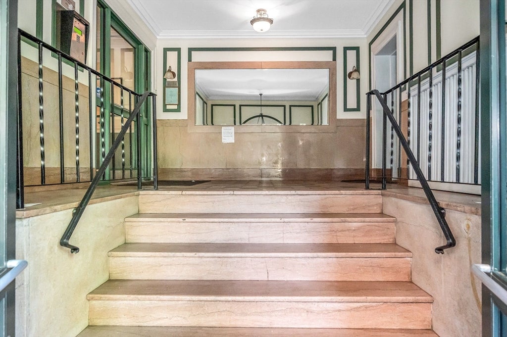 52 Garden St B2