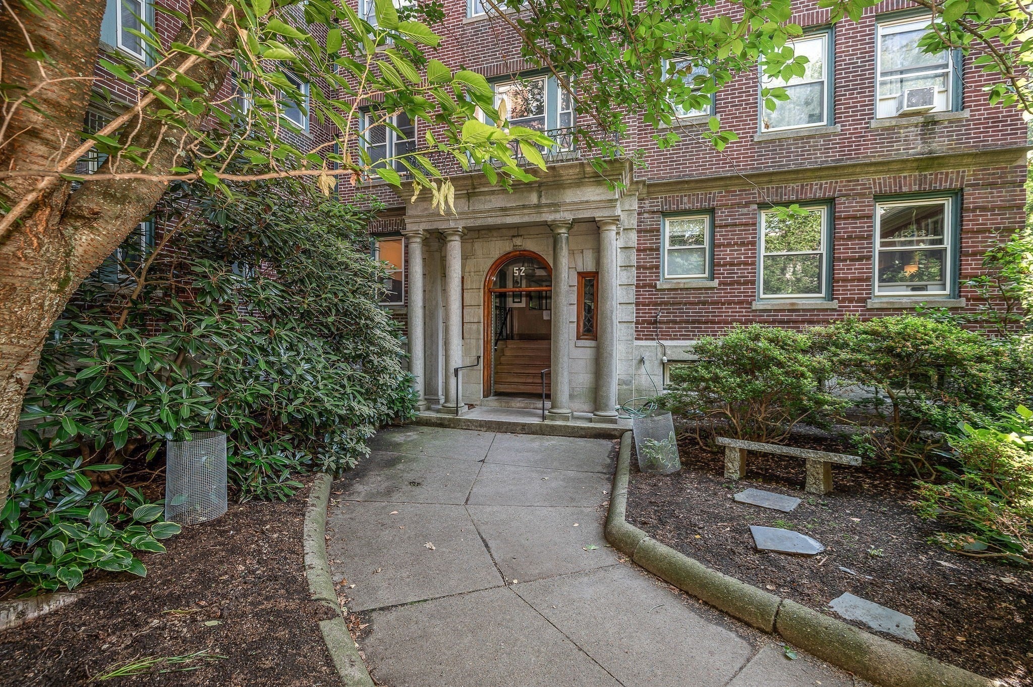 52 Garden St