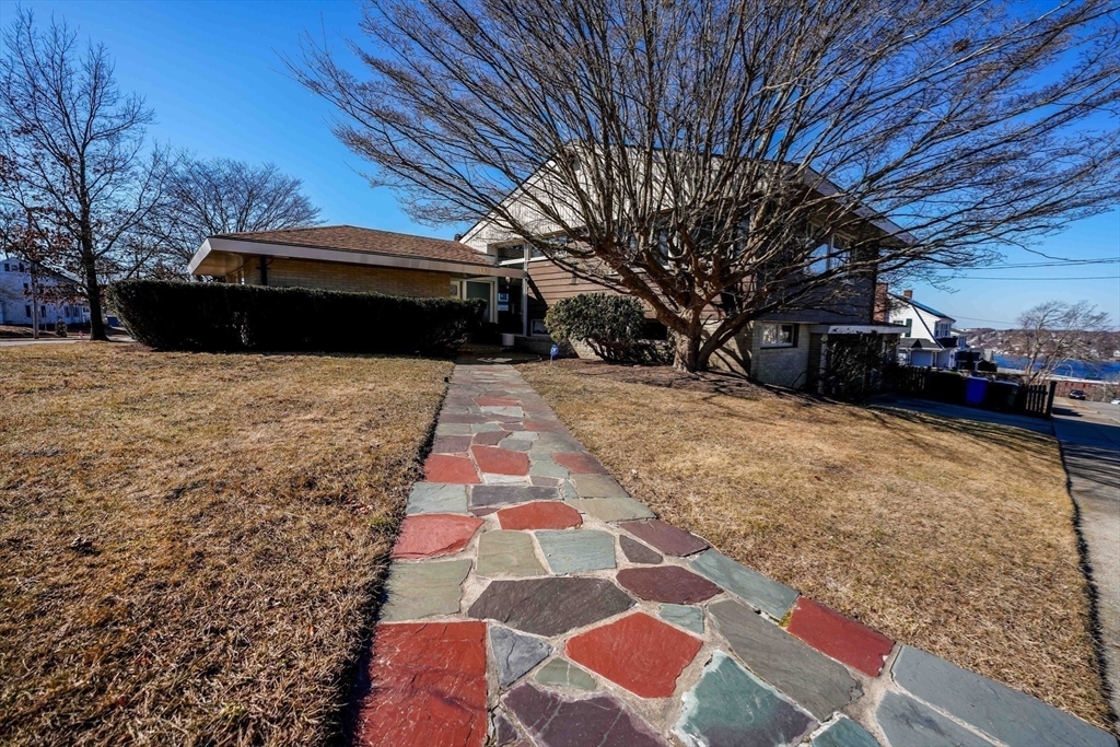 203 Martha St