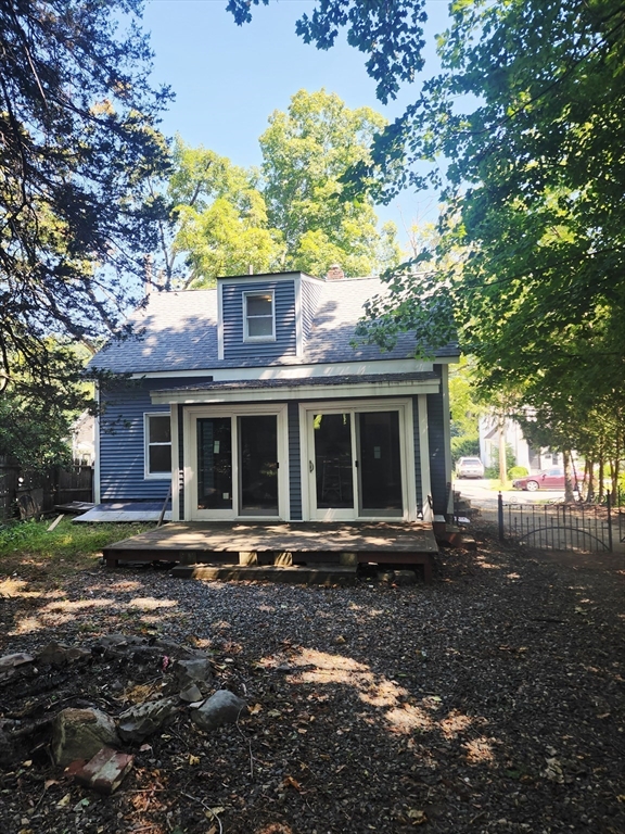 41 Race St