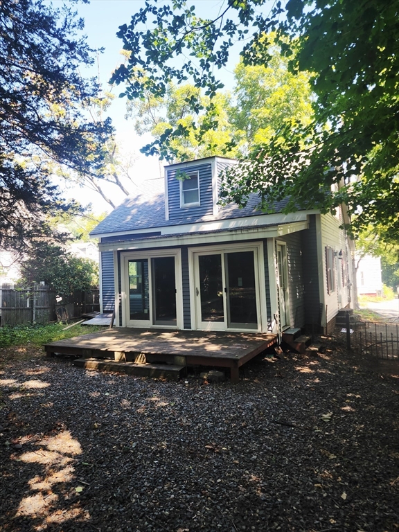 41 Race St