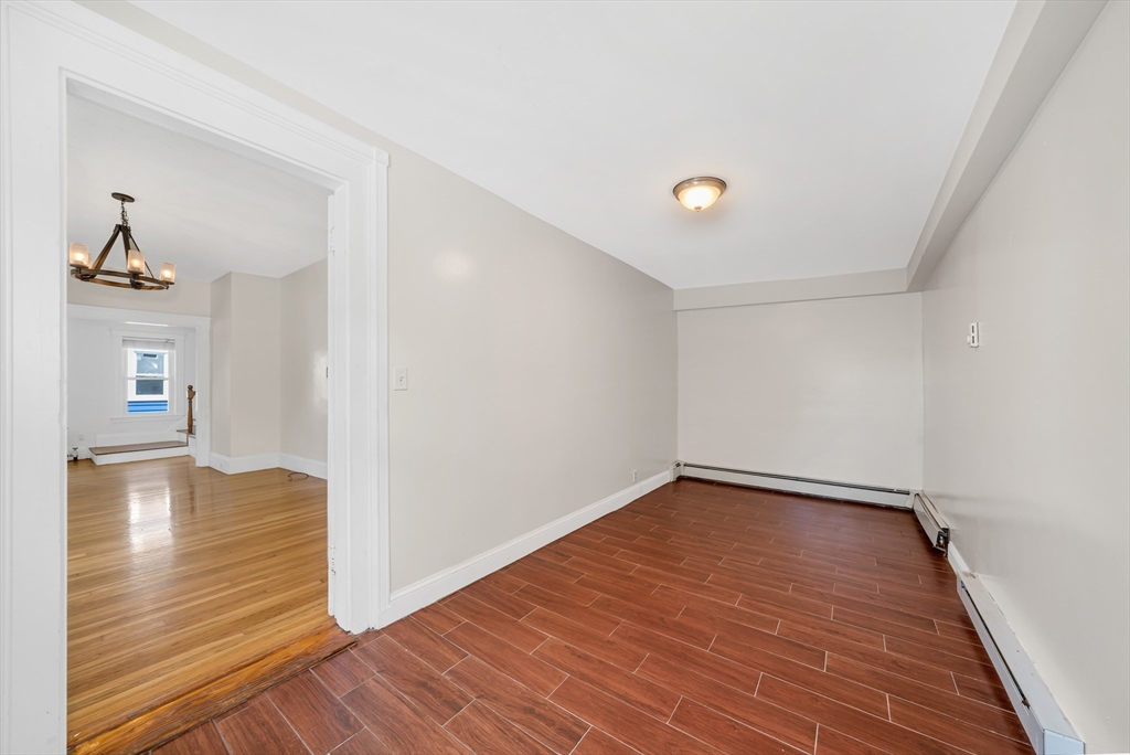 11 North Warren St