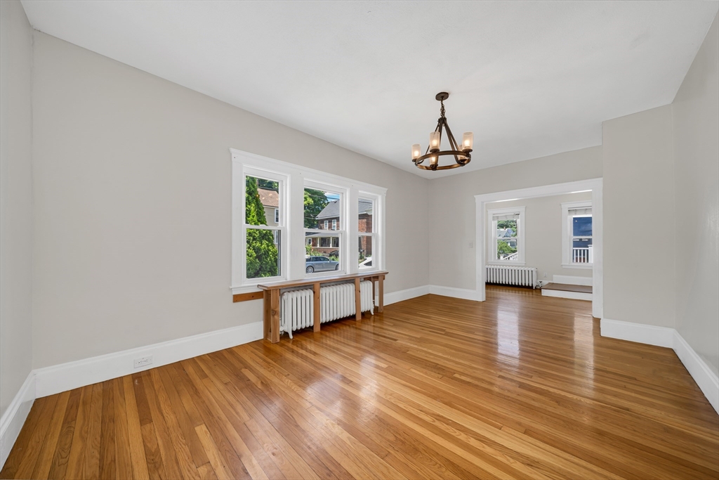 11 North Warren St
