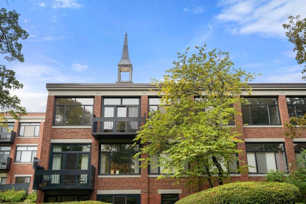100 KEYES RD APT 304, CONCORD, MA 01742 - Image be052ddbf3b3cceee256533fb26e106e/3617095915