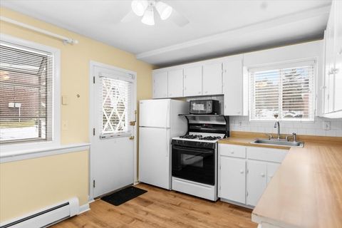 Photo of 42 Will Dr #49, Canton, MA 02021 (MLS # 73480244)