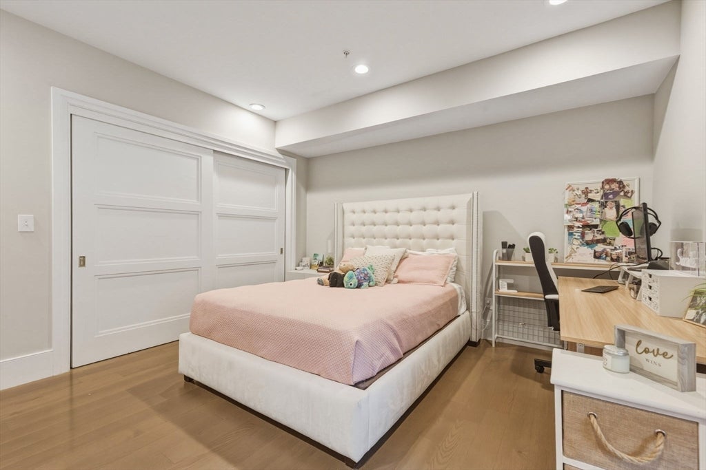 377 W 1st St #5, Boston, MA, 377 W 1st St #5, Boston, MA Photo #20