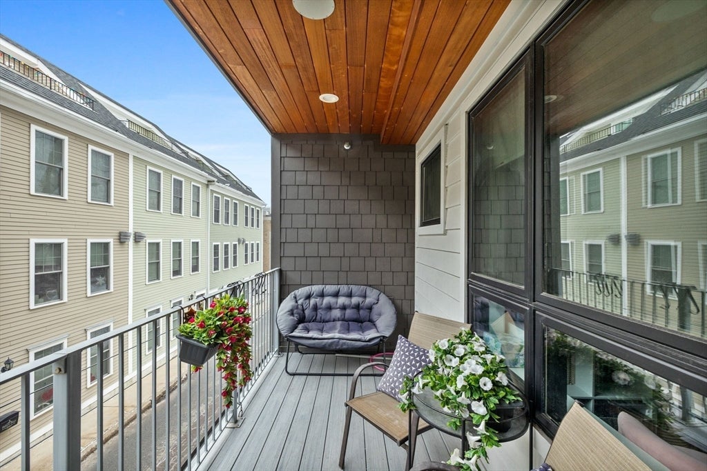 377 W 1st St #5, Boston, MA, 377 W 1st St #5, Boston, MA Photo #11