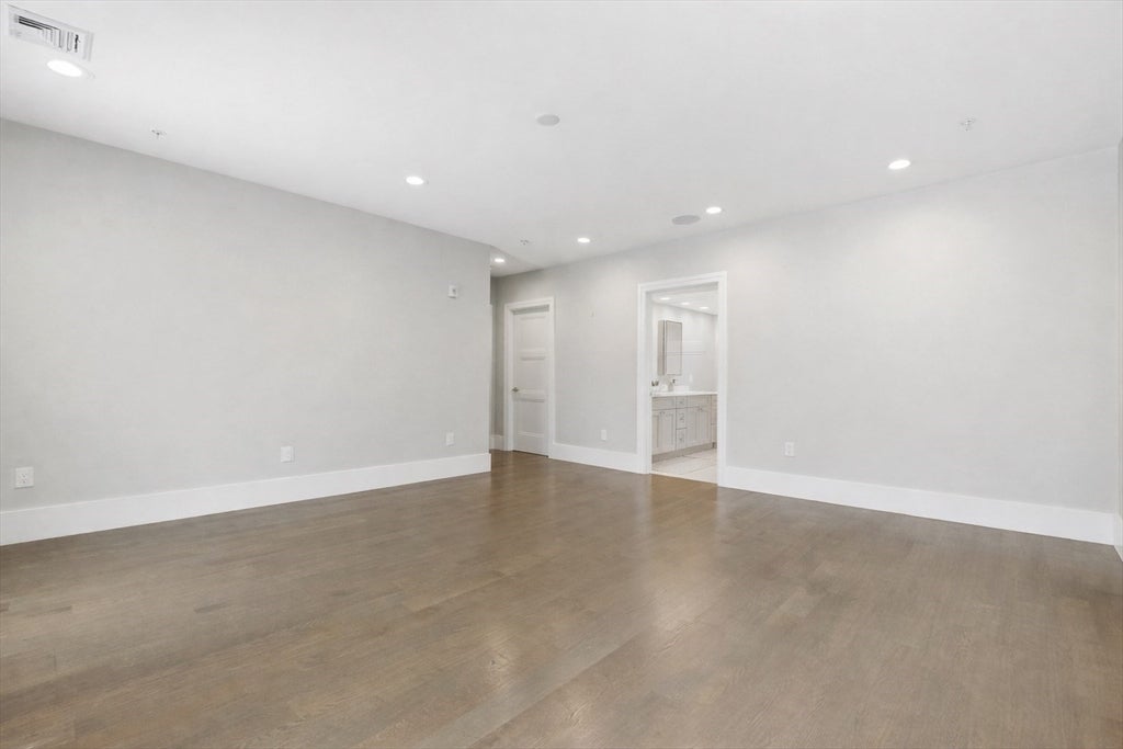 377 W 1st St #5, Boston, MA, 377 W 1st St #5, Boston, MA Photo #14