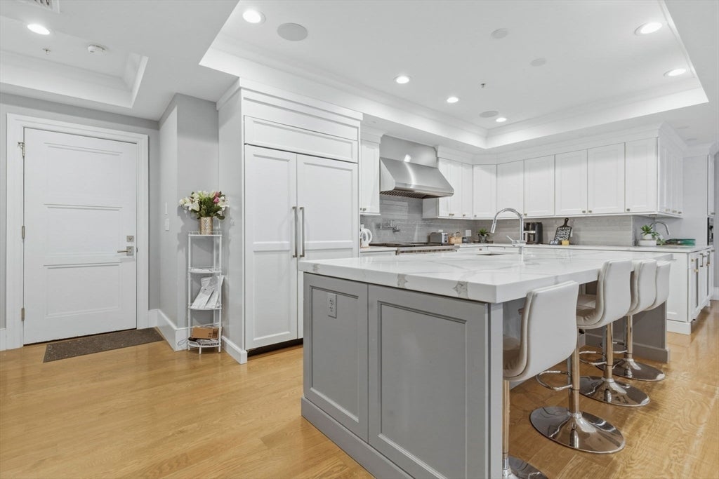 377 W 1st St #5, Boston, MA, 377 W 1st St #5, Boston, MA Photo #5