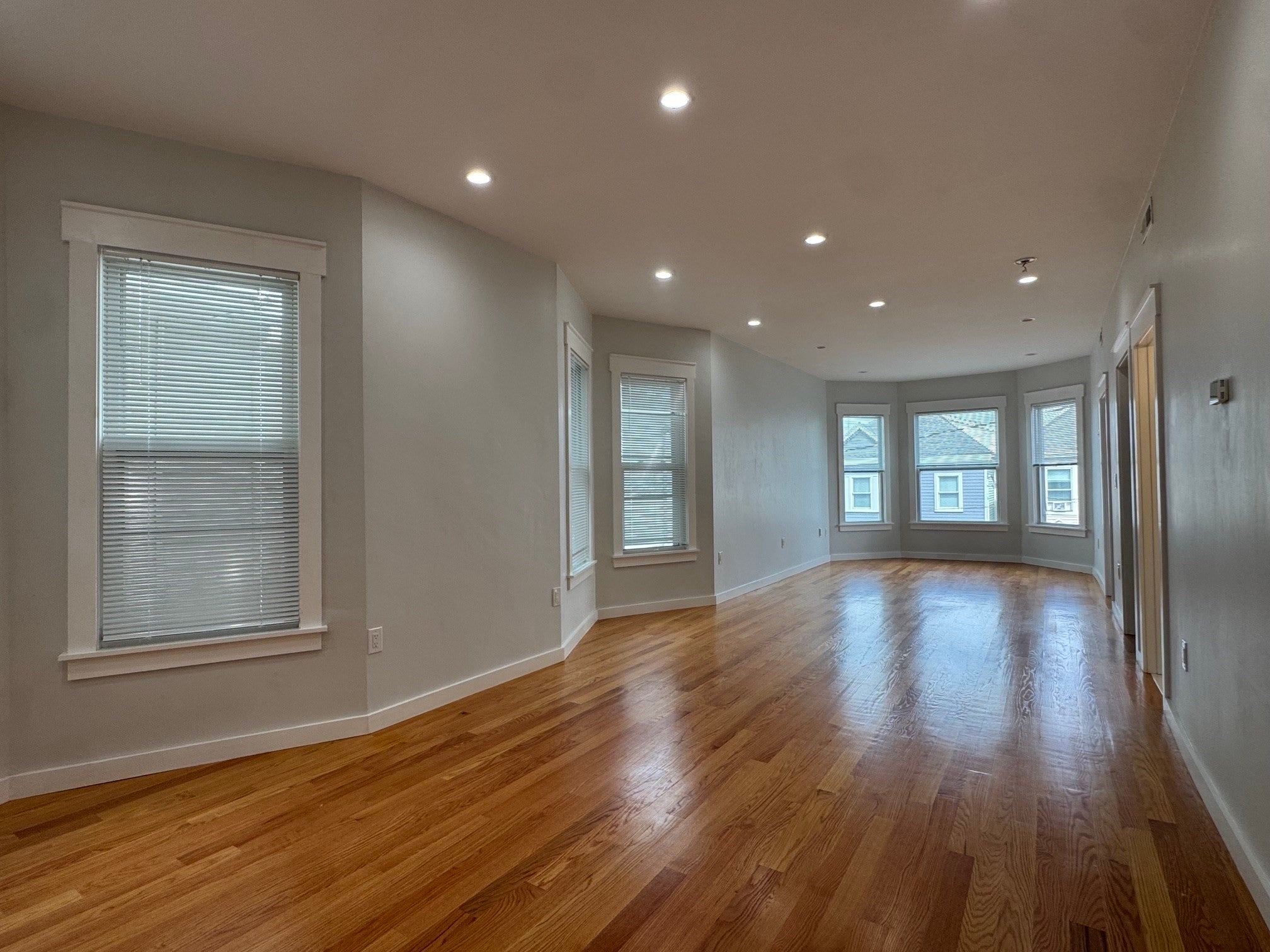 57 Falcon St #2, Boston, MA Photo #7