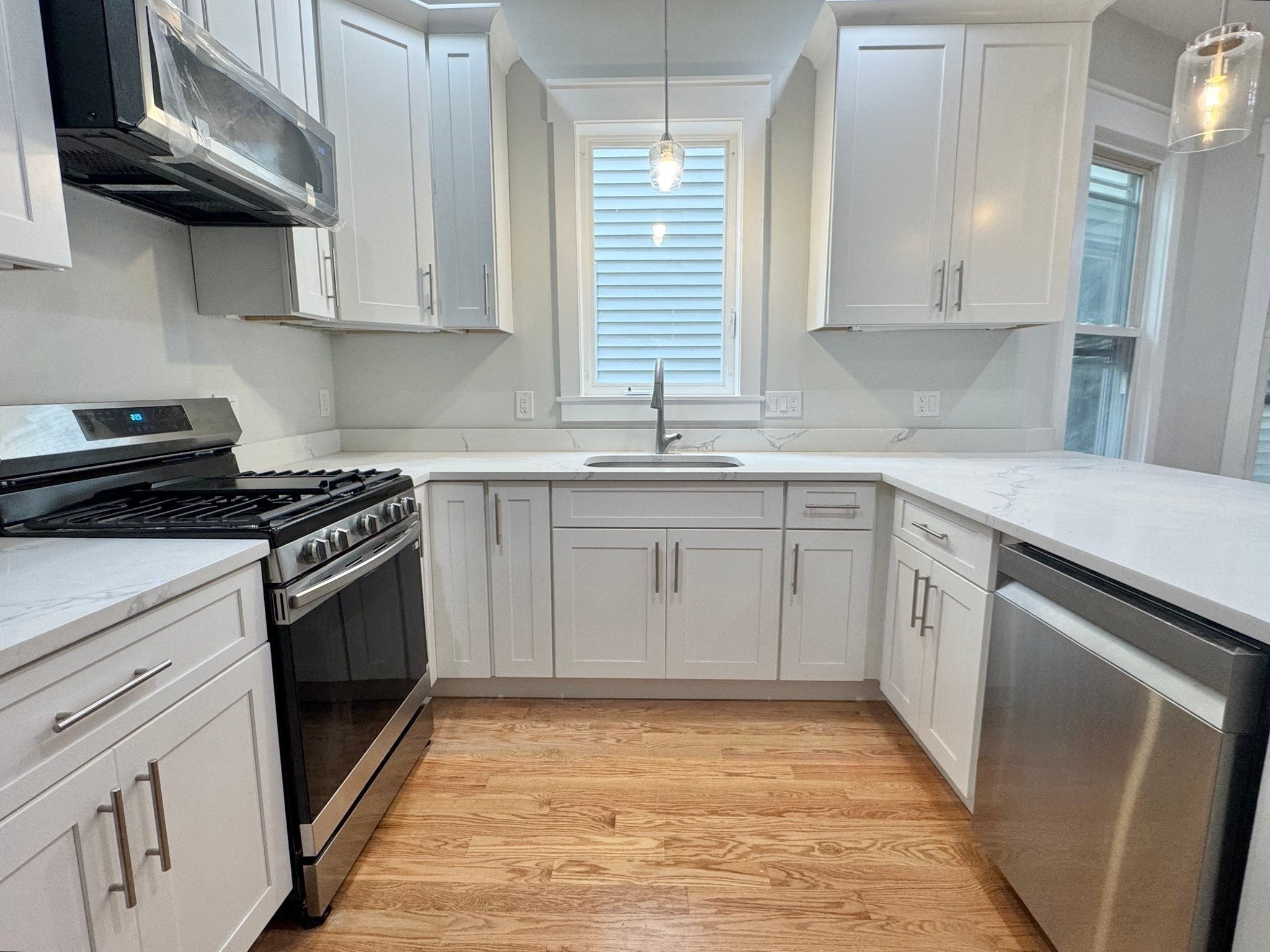 57 Falcon St #2, Boston, MA Photo #6