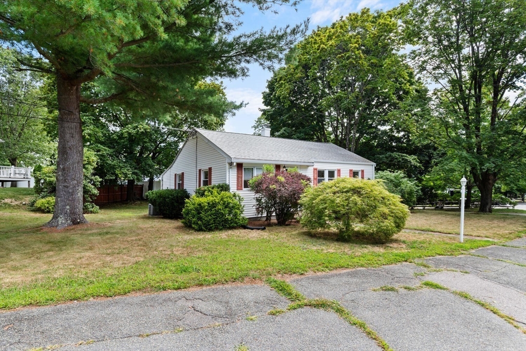 25 Mountain Rd