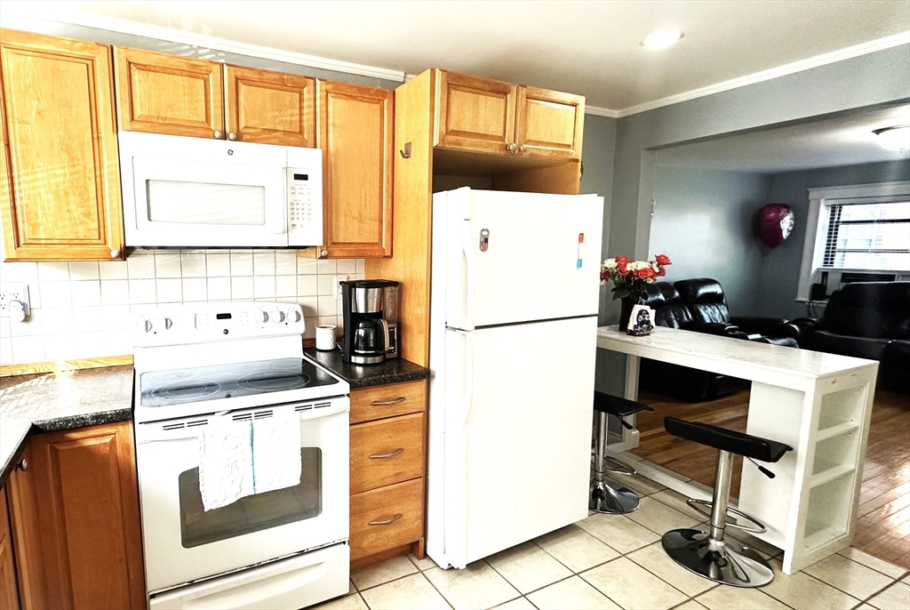 105 Nahant St 1