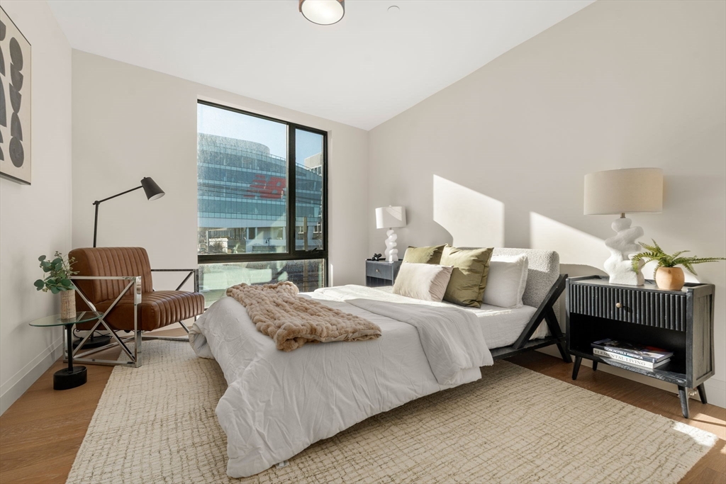 100 Lincoln Street 403