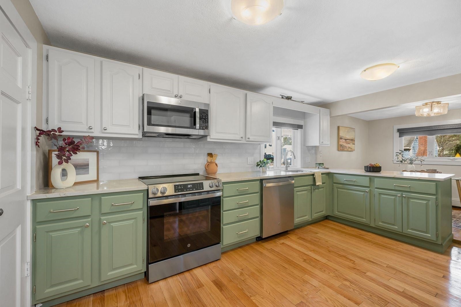67 Melvin St, Wakefield, MA Photo #4