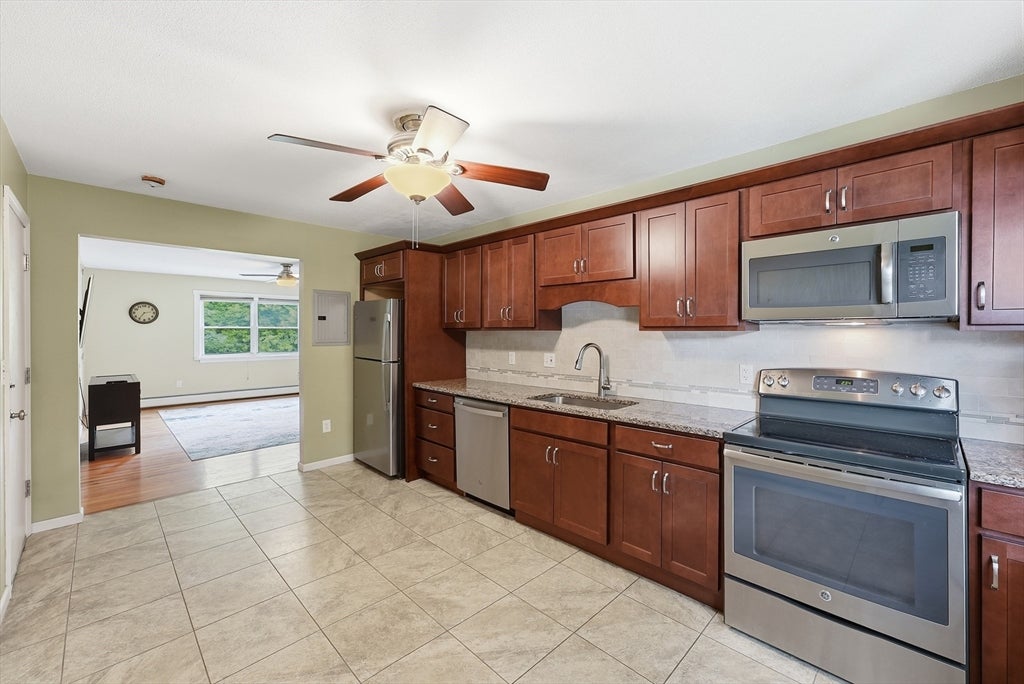 90 Colonial Circle #D, Chicopee, MA, 90 Colonial Circle #D, Chicopee, MA Photo #7