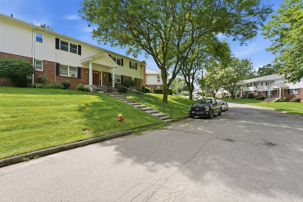 90 Colonial Circle #D, Chicopee, MA, 90 Colonial Circle #D, Chicopee, MA Photo #22
