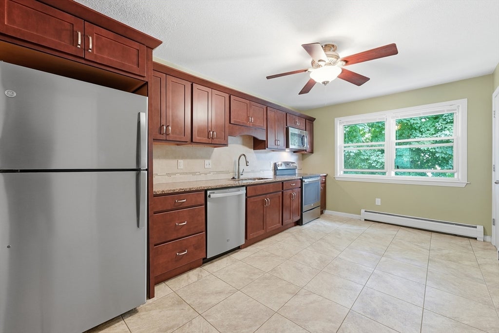 90 Colonial Circle #D, Chicopee, MA, 90 Colonial Circle #D, Chicopee, MA Photo #9
