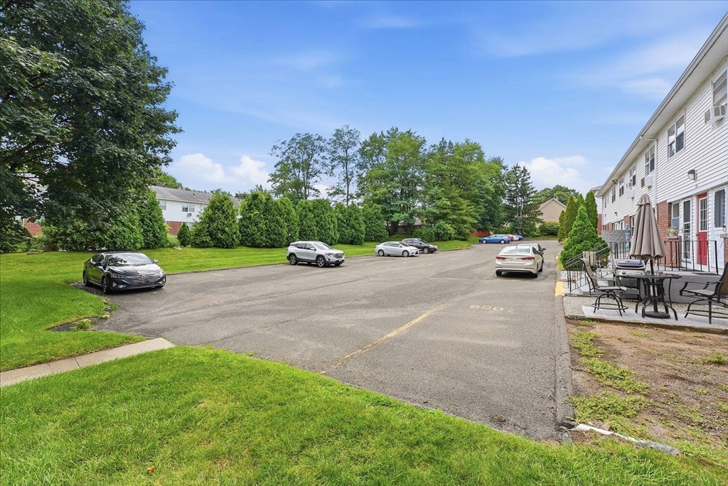 90 Colonial Circle #D, Chicopee, MA, 90 Colonial Circle #D, Chicopee, MA Photo #26