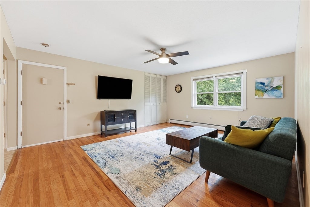 90 Colonial Circle D