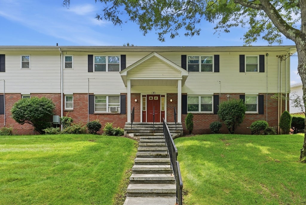 90 Colonial Circle #D, Chicopee, MA, 90 Colonial Circle #D, Chicopee, MA Photo #20