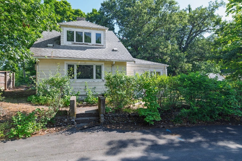 126 Lakehurst Ave, Weymouth, MA, 126 Lakehurst Ave, Weymouth, MA Photo #3