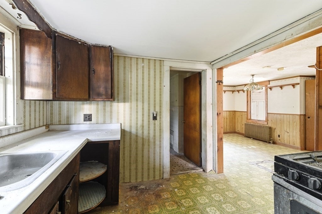 126 Lakehurst Ave, Weymouth, MA, 126 Lakehurst Ave, Weymouth, MA Photo #13