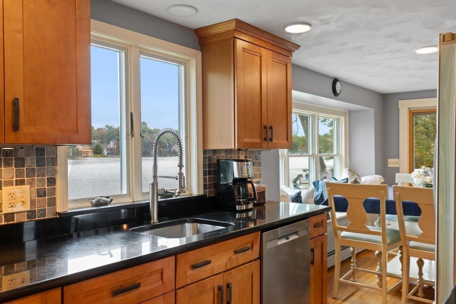 35 Lakeside Blvd, North Reading, MA Photo #12