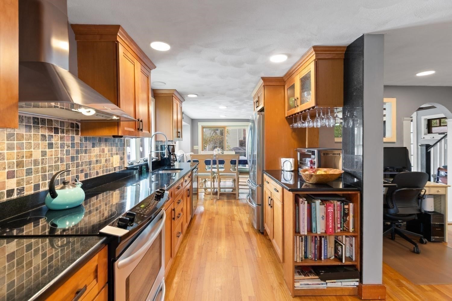 35 Lakeside Blvd, North Reading, MA Photo #13