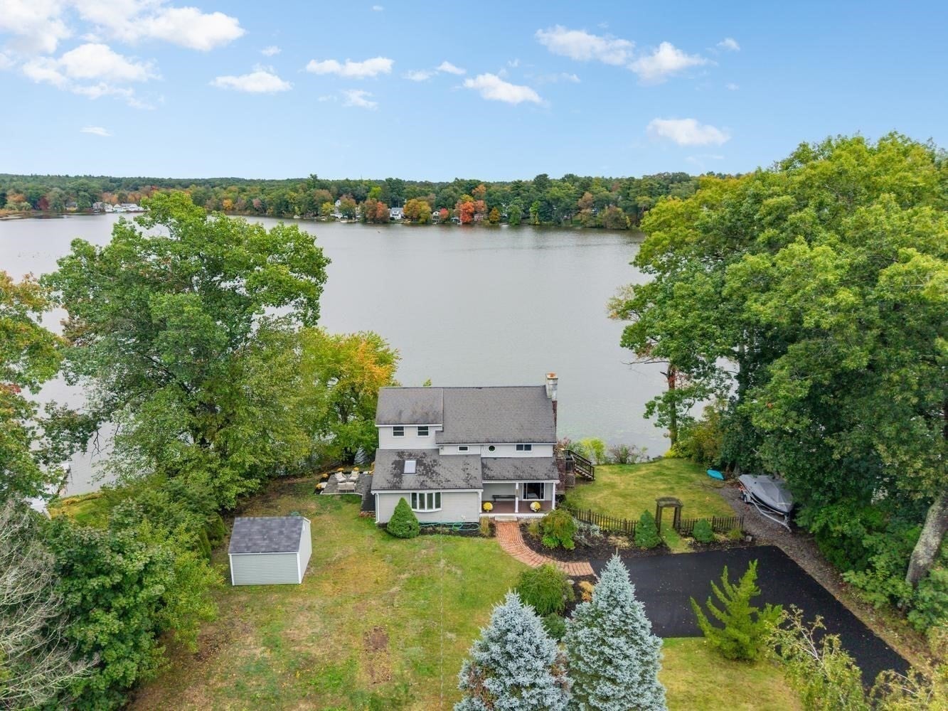 35 Lakeside Blvd, North Reading, MA Photo #1