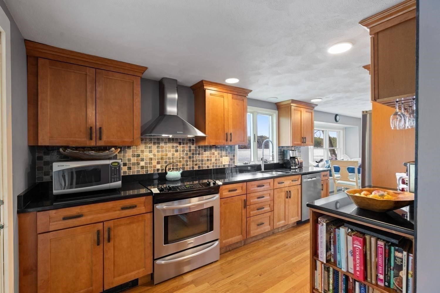 35 Lakeside Blvd, North Reading, MA Photo #14