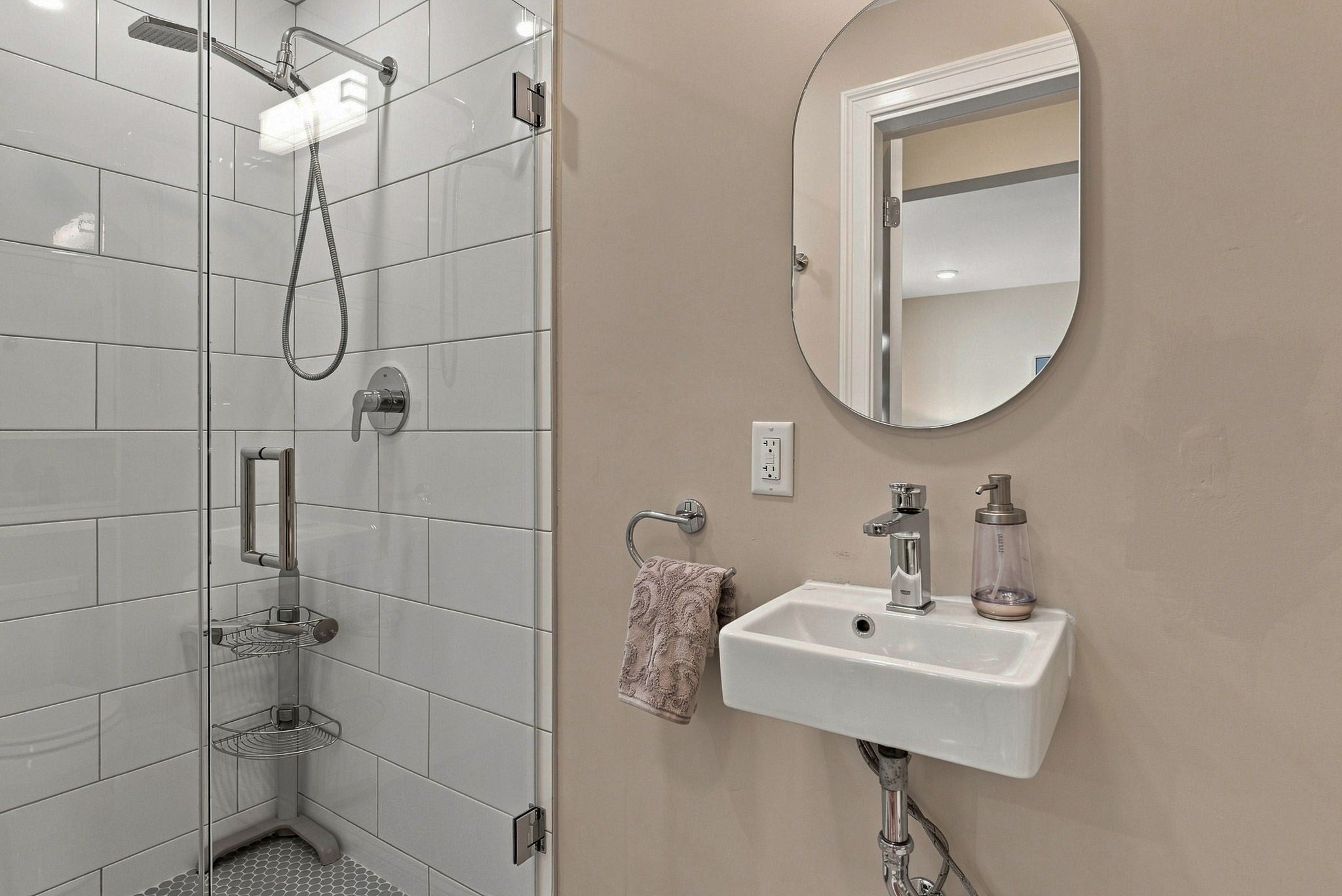 21 Malvern Avenue #1, Somerville, MA, 21 Malvern Avenue #1, Somerville, MA Photo #20