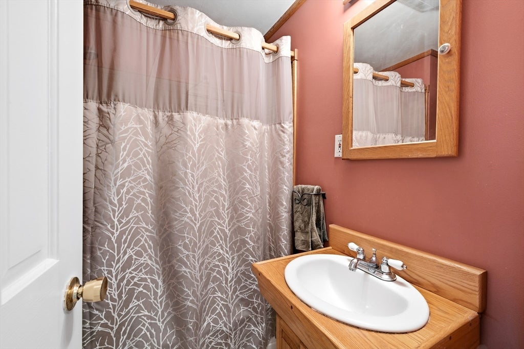2346 Main St, Lancaster, MA Photo #11