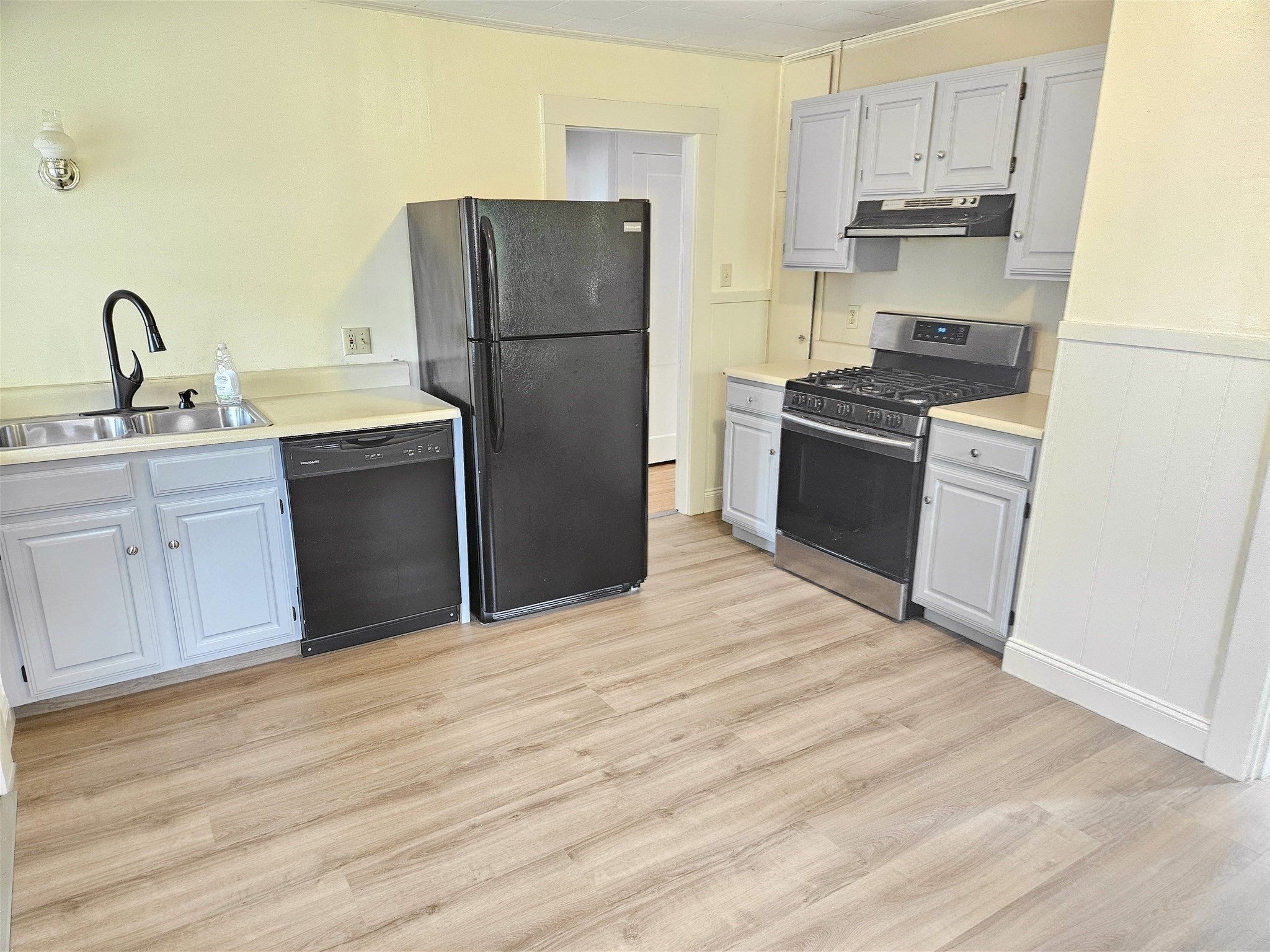 19 Rowe St #2, Newton, MA, 19 Rowe St #2, Newton, MA Photo #16