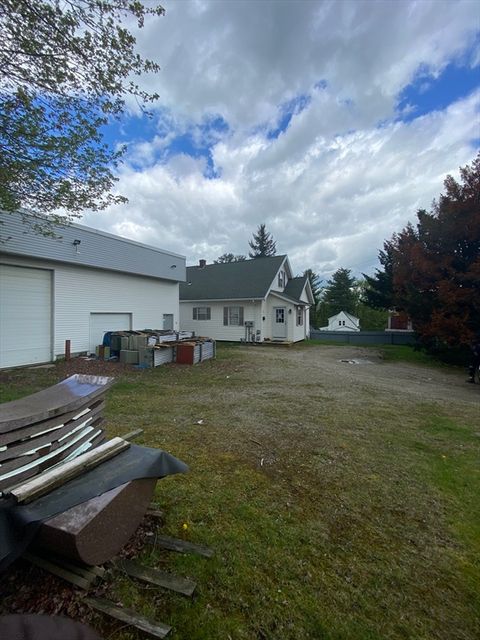 28 Appleton Rd Auburn MA 01501