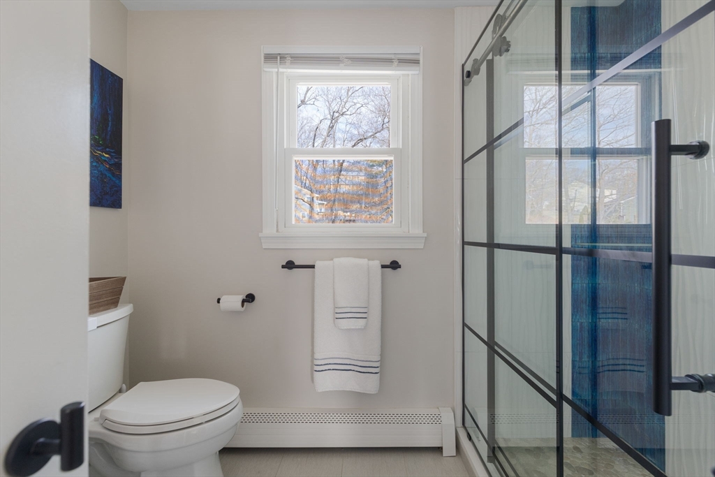 Dedham, Massachusetts 02026, United States, 4 Bedrooms Bedrooms, ,3 BathroomsBathrooms,Residential,Contingent,92566