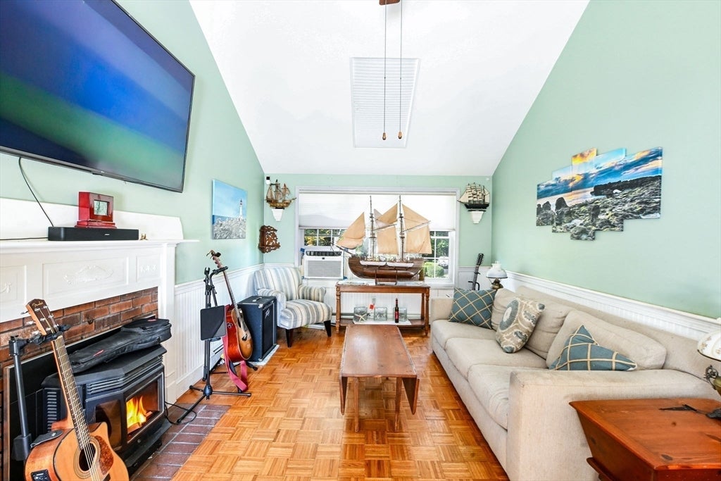 70 Welton Dr, Plymouth, MA, 70 Welton Dr, Plymouth, MA Photo #11