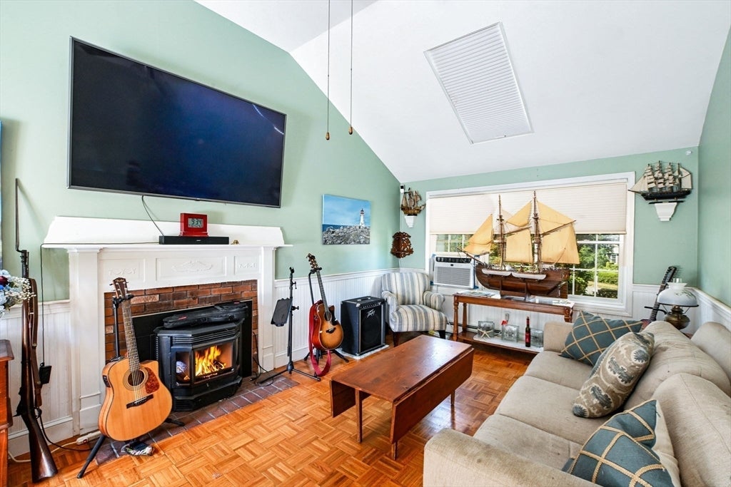 70 Welton Dr, Plymouth, MA, 70 Welton Dr, Plymouth, MA Photo #10