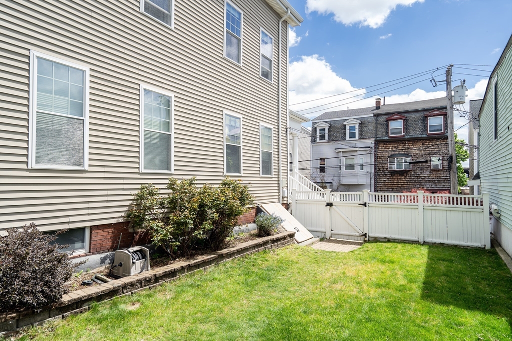 27 Parker St #2, Boston, MA Photo #25