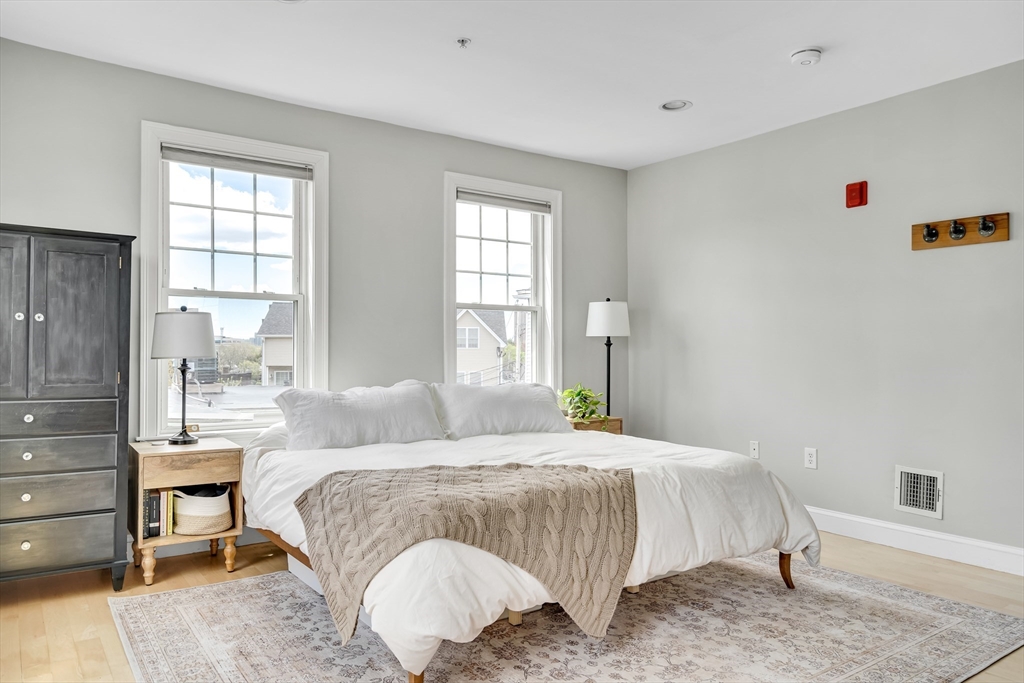 27 Parker St #2, Boston, MA Photo #10