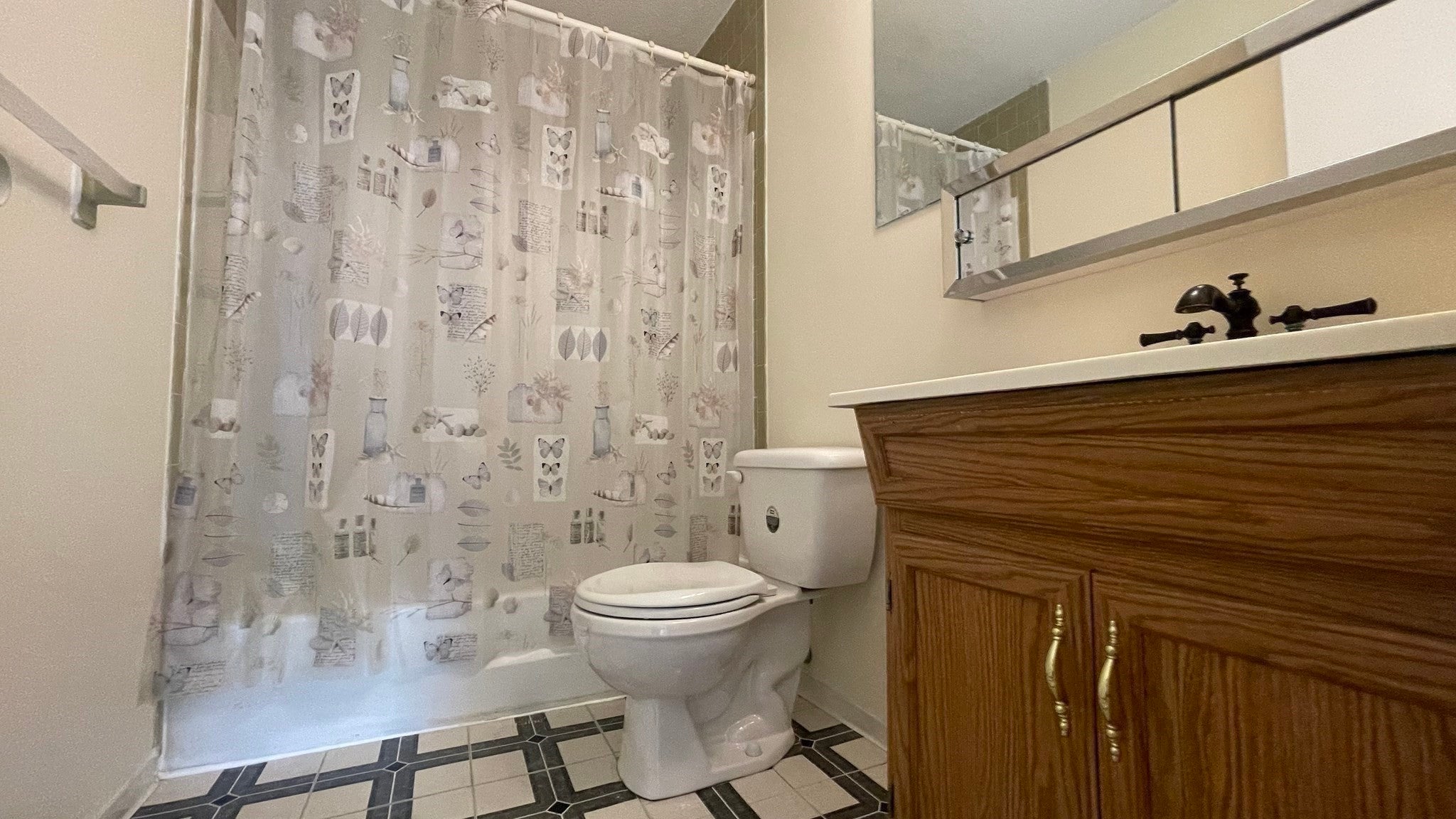 3 Shadowbrook Ln #25, Milford, MA, 3 Shadowbrook Ln #25, Milford, MA Photo #11