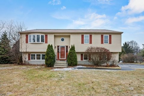 4 Corey Drive Oxford MA 01540