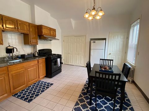 52 Highland Avenue 1 Somerville MA 02143