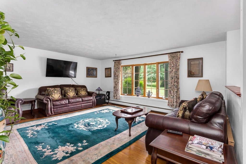 170 David Rd, Franklin, MA, 170 David Rd, Franklin, MA Photo #4
