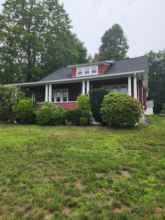 72 W Main St