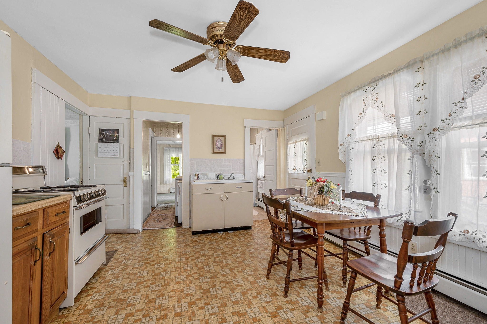66 Seventh Ave, Lowell, MA, 66 Seventh Ave, Lowell, MA Photo #9