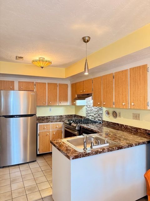 8 Cottonwood 8 Stoughton MA 02072