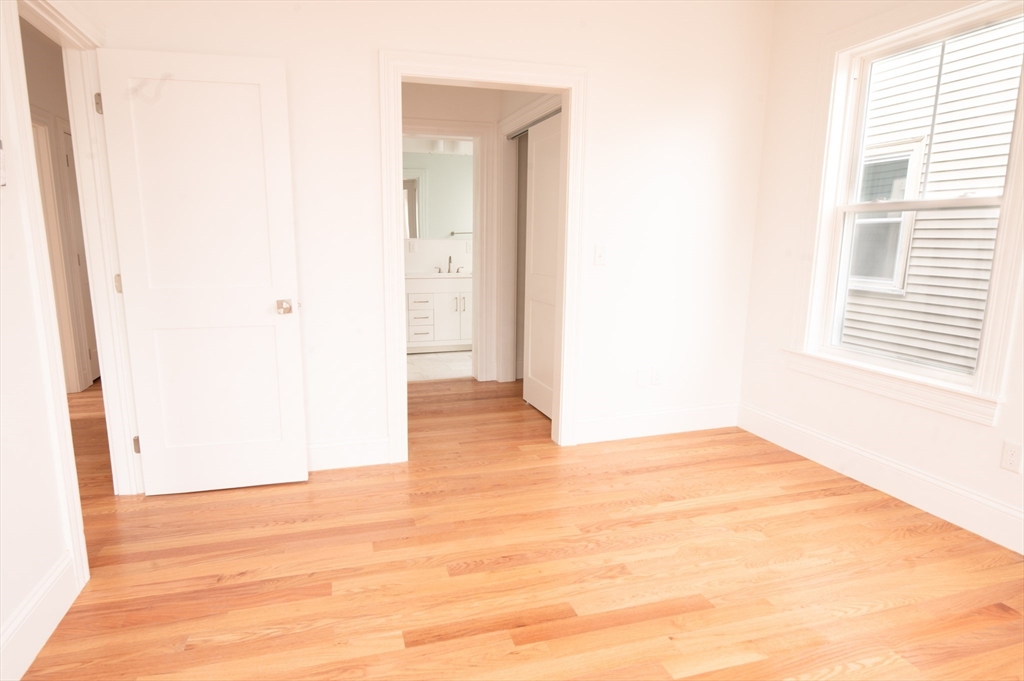 8 Brookeside Ave 2