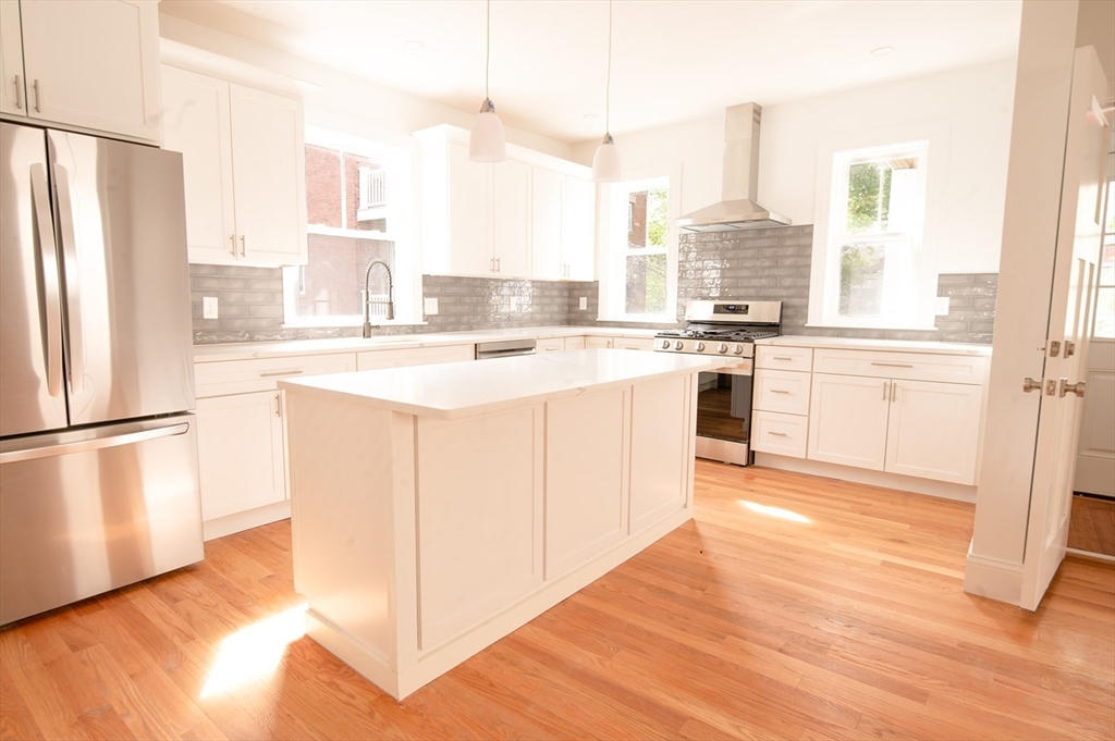 8 Brookeside Ave 2