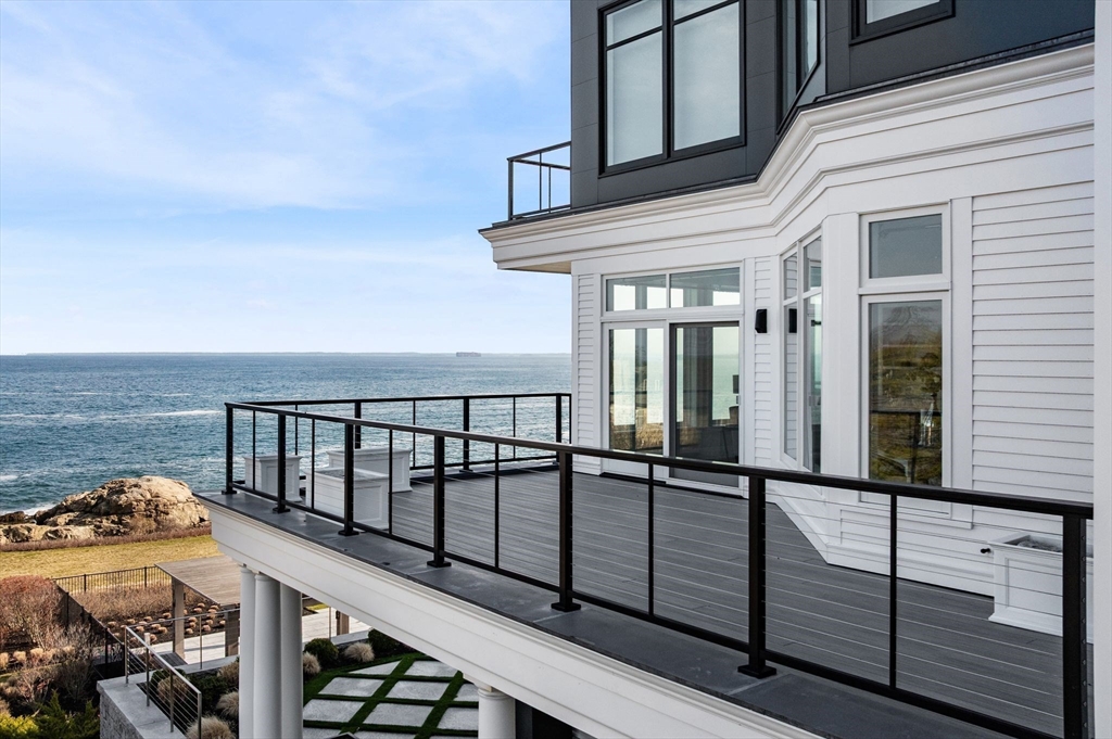 35 Littles Point Road S201